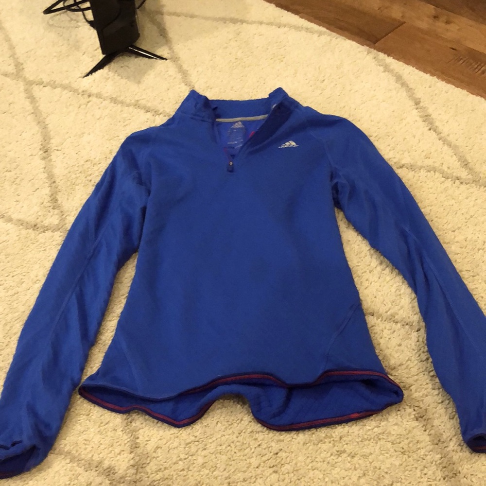 Small blue running top